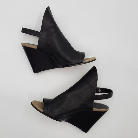 Vince Black Leather Sling Back Wedges - Picture 5 of 16
